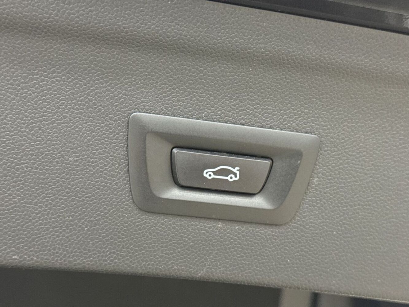BMW iX vaihtoauto