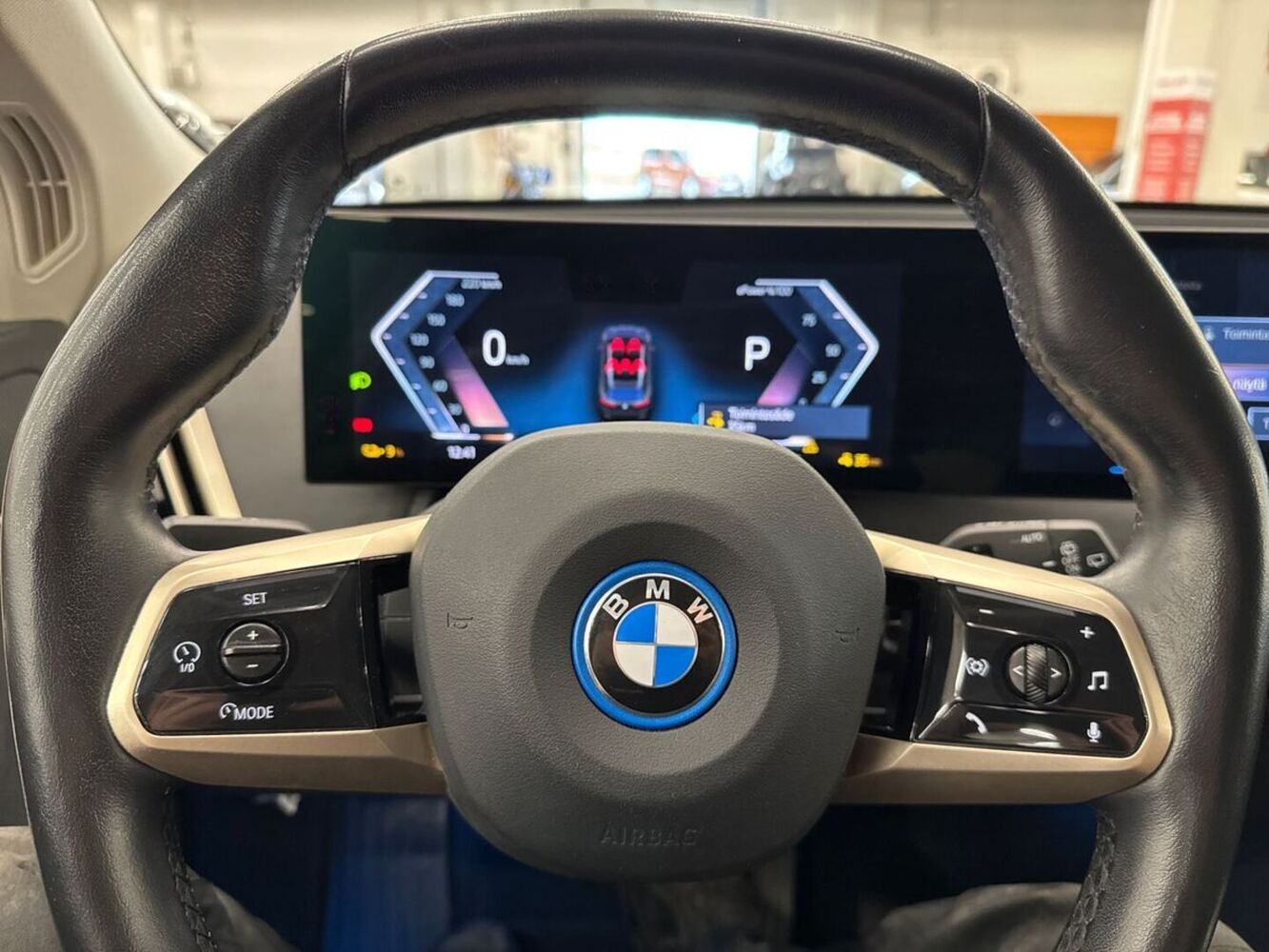 BMW iX vaihtoauto
