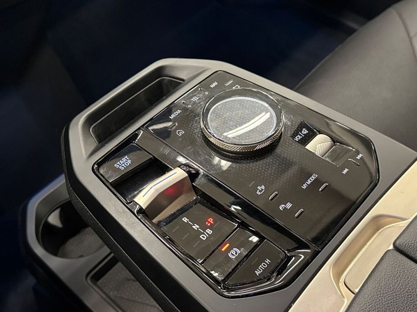 BMW iX vaihtoauto