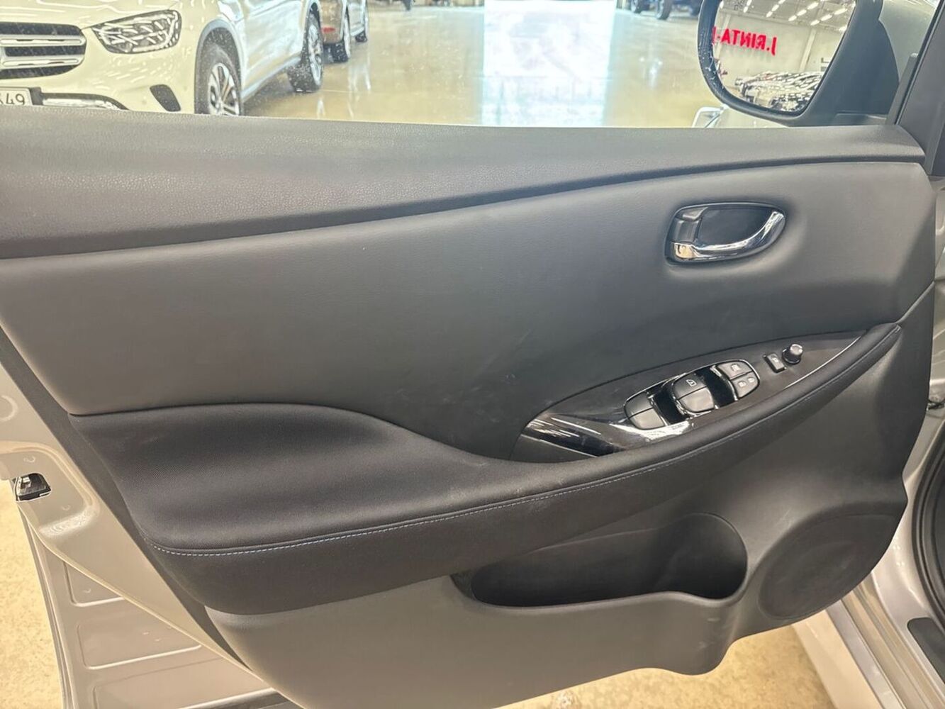Nissan Leaf vaihtoauto