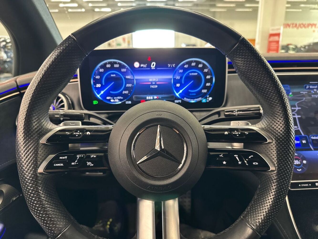 Mercedes-Benz EQE vaihtoauto