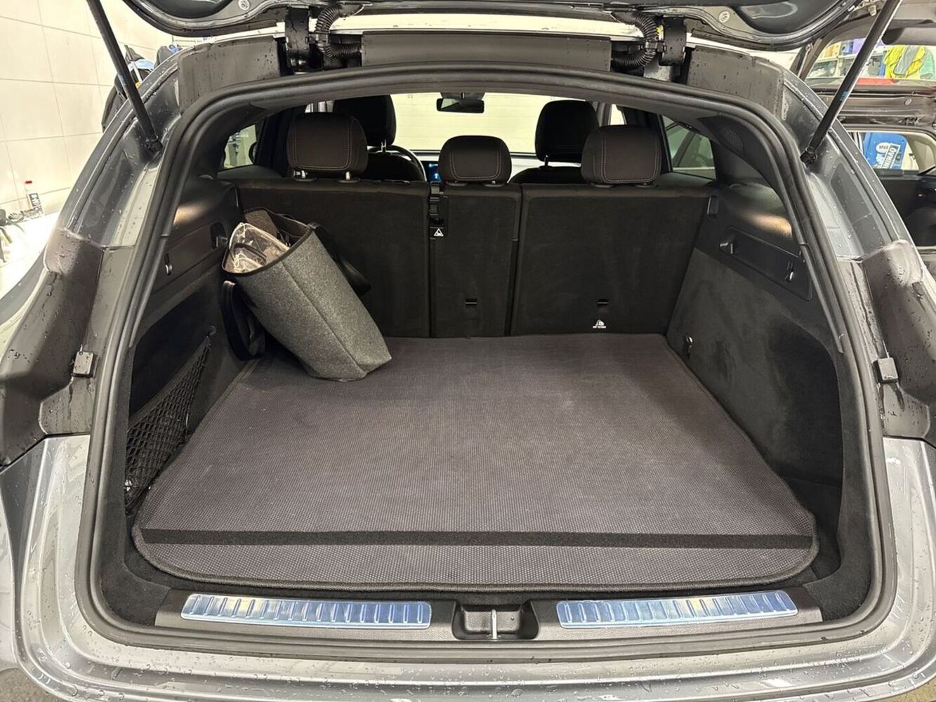 Mercedes-Benz EQC vaihtoauto