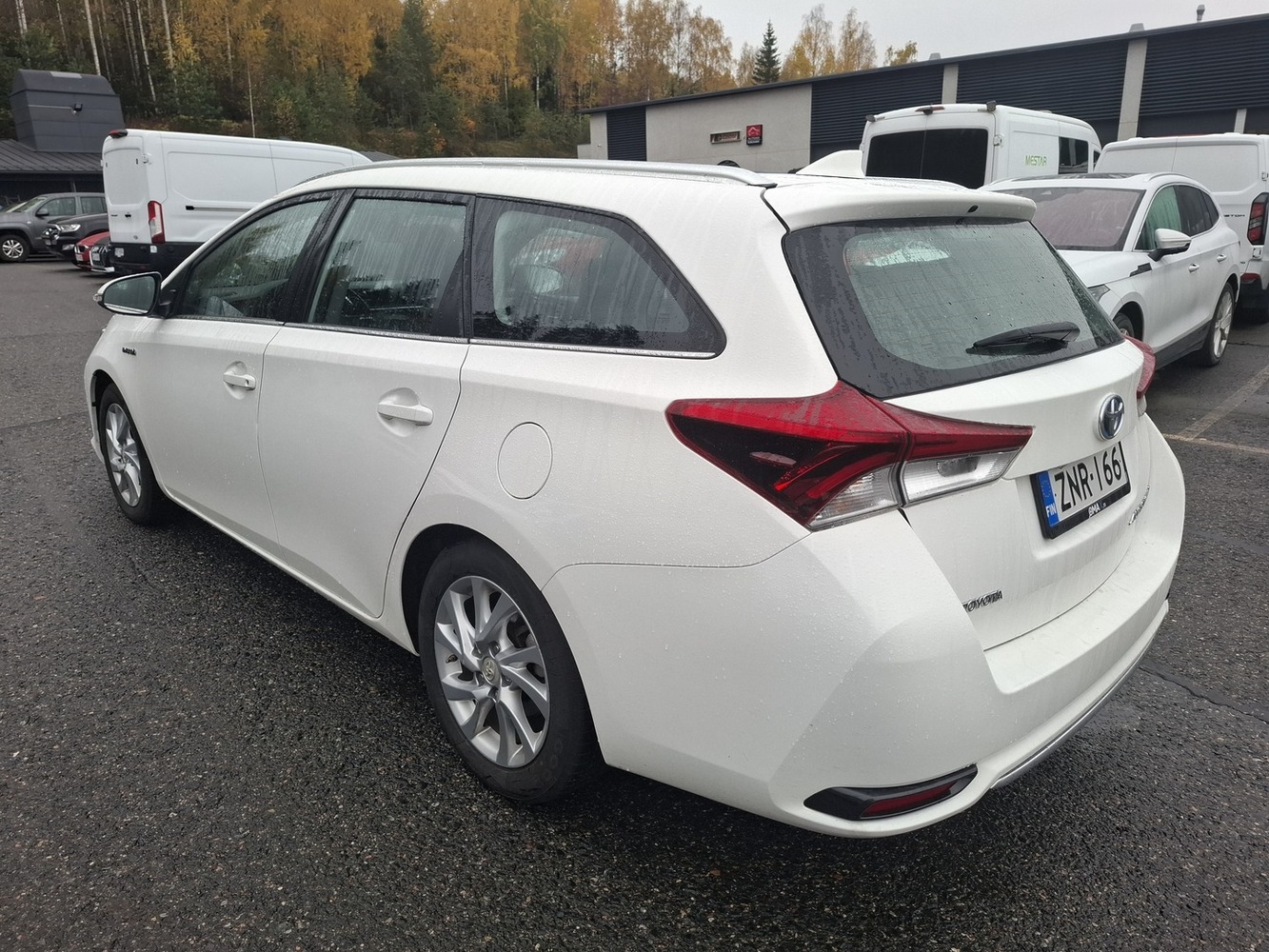 Toyota Auris vaihtoauto