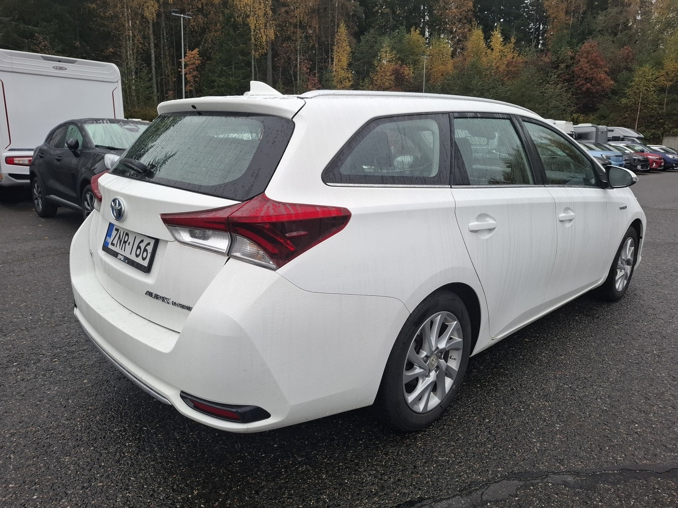Toyota Auris vaihtoauto