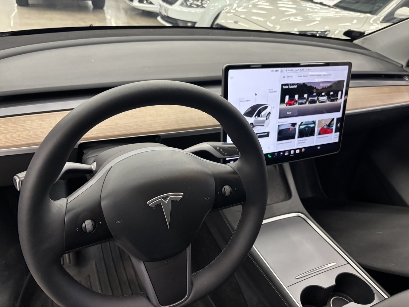 Tesla Model Y vaihtoauto
