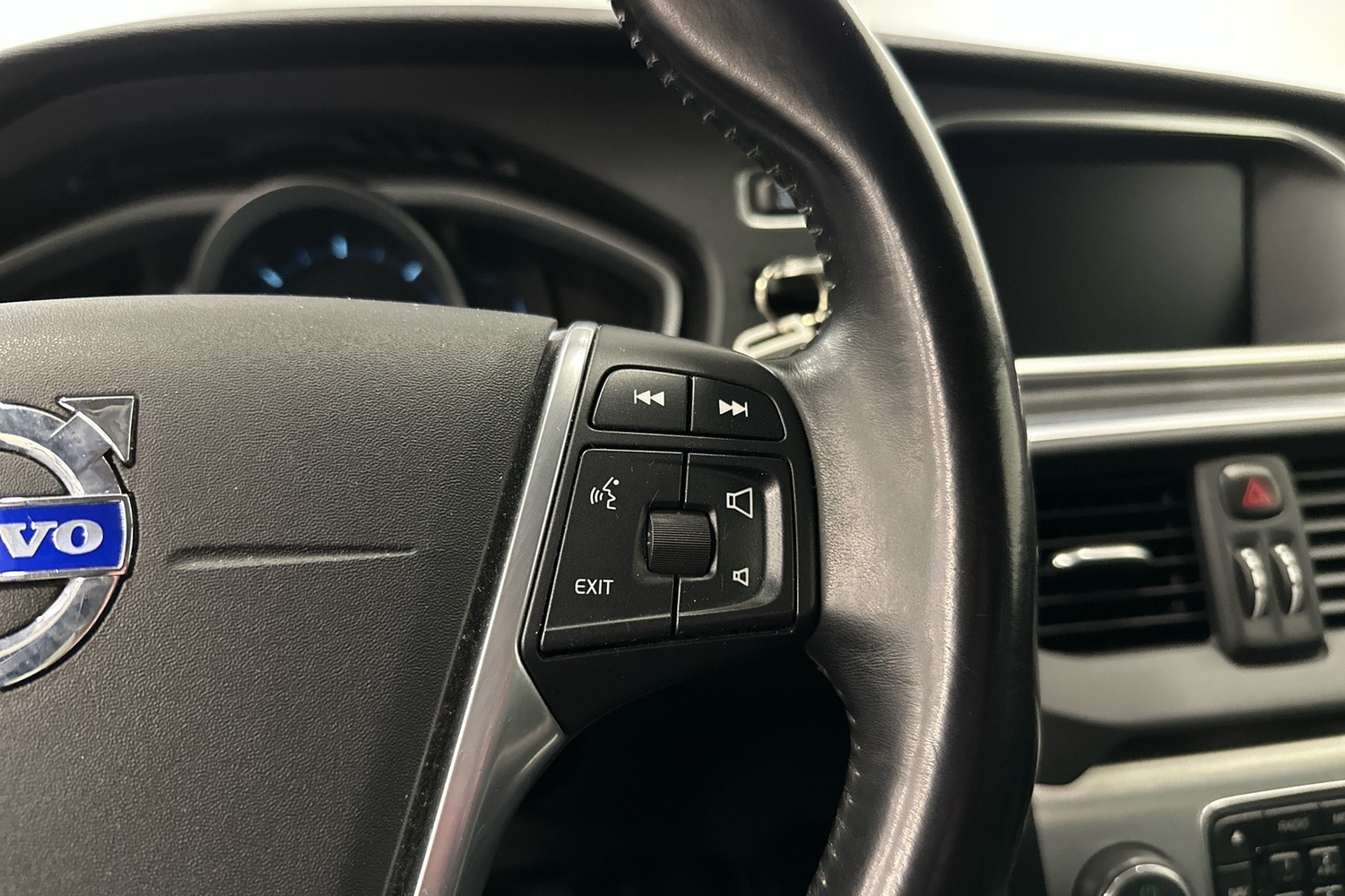 Volvo V40 Cross Country vaihtoauto