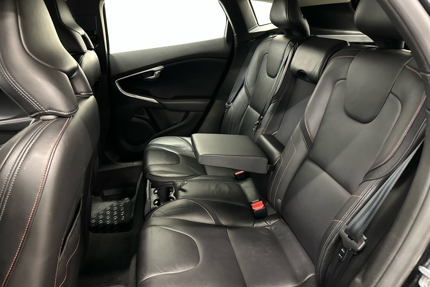 Volvo V40 Cross Country vaihtoauto