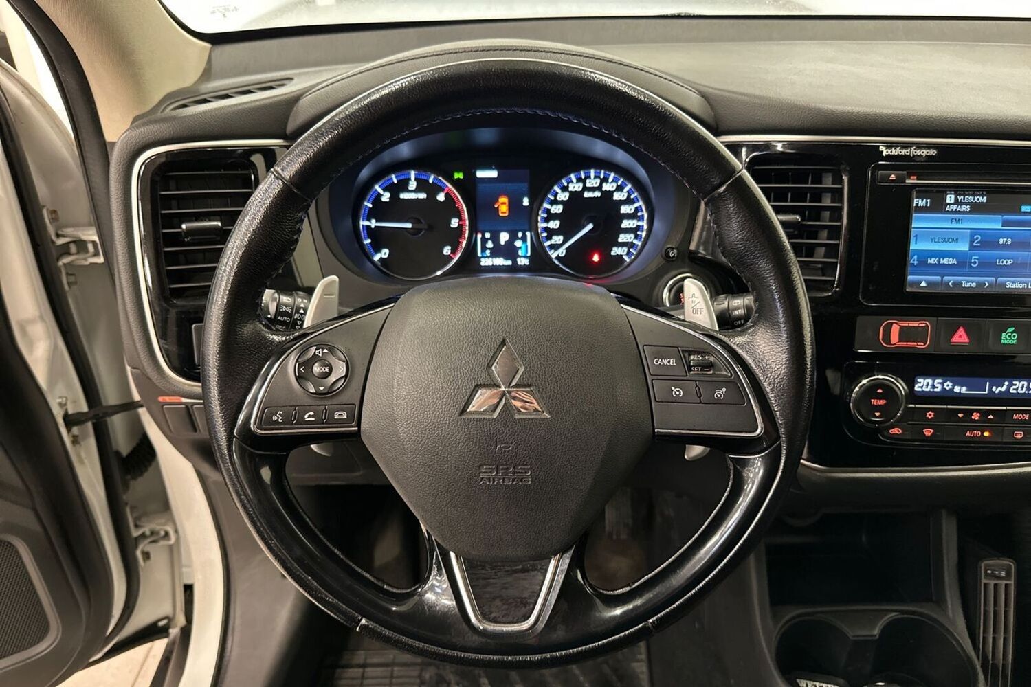 Mitsubishi Outlander vaihtoauto