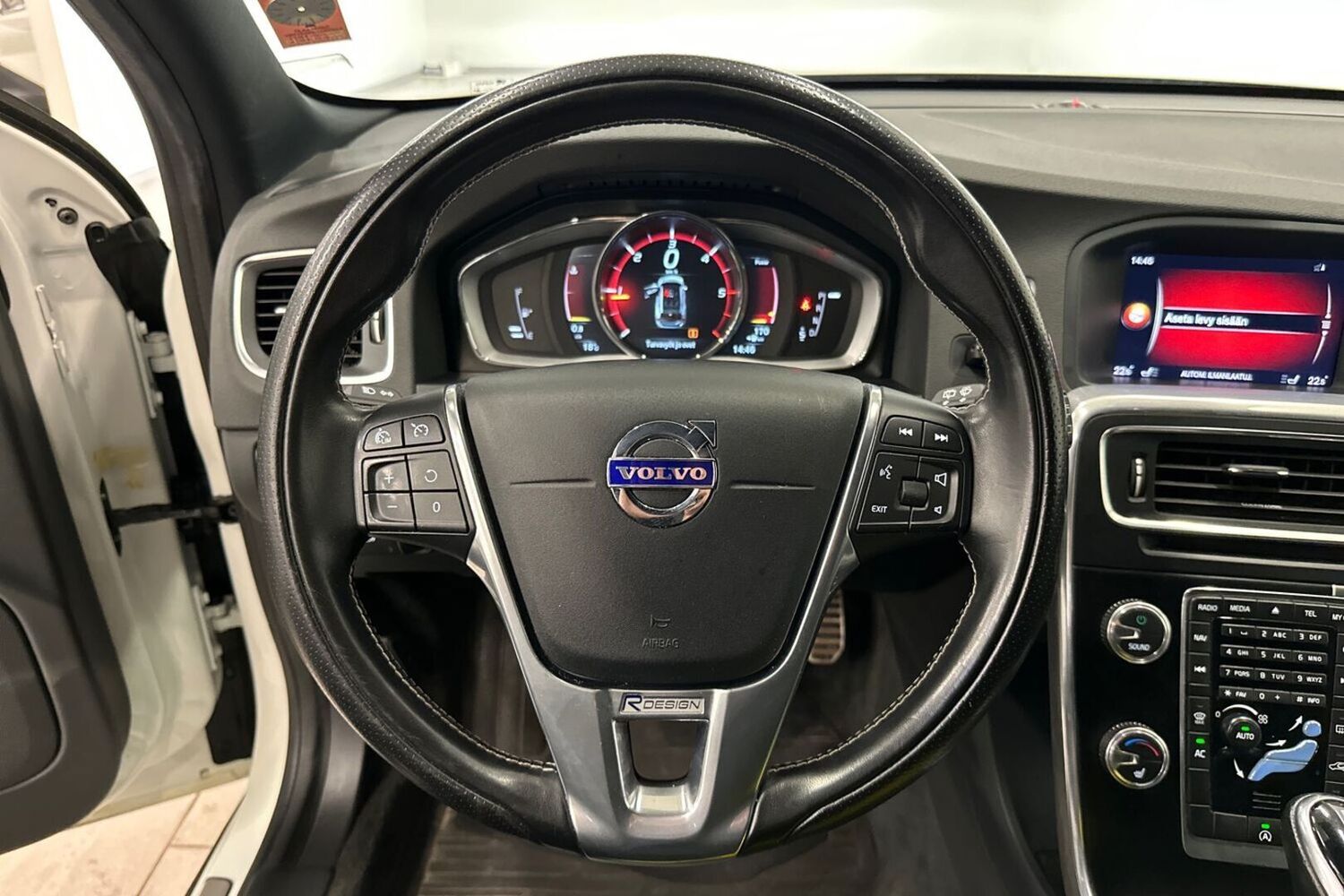 Volvo V60 vaihtoauto