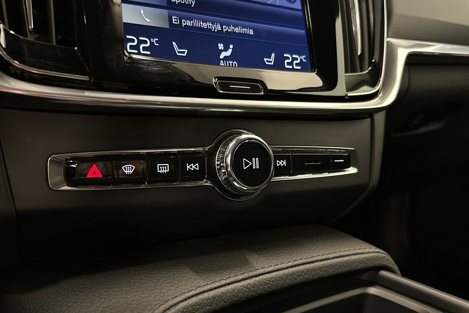 Volvo V90 Cross Country vaihtoauto