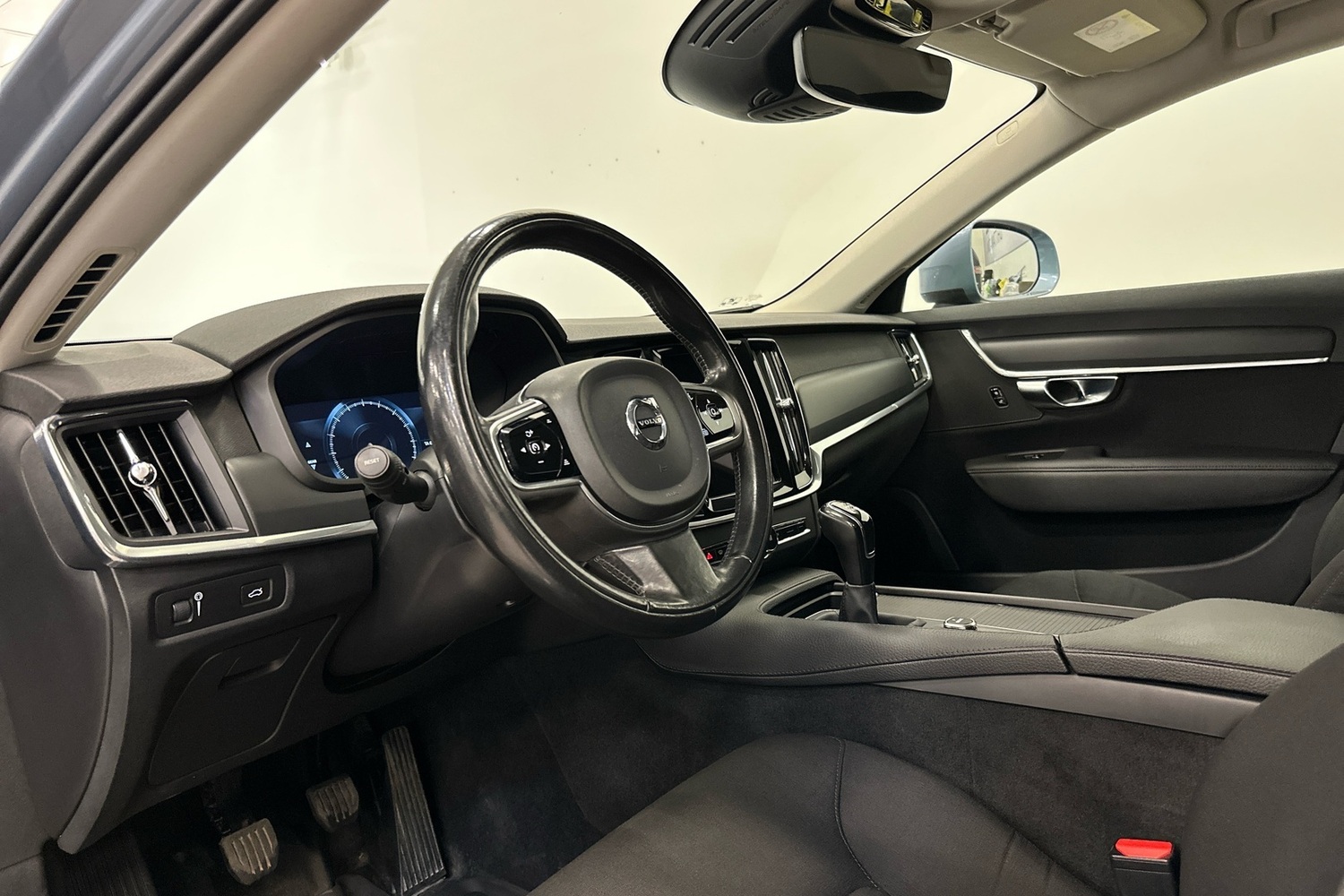 Volvo V90 Cross Country vaihtoauto