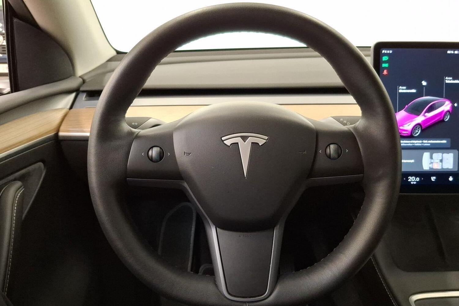 Tesla Model Y vaihtoauto