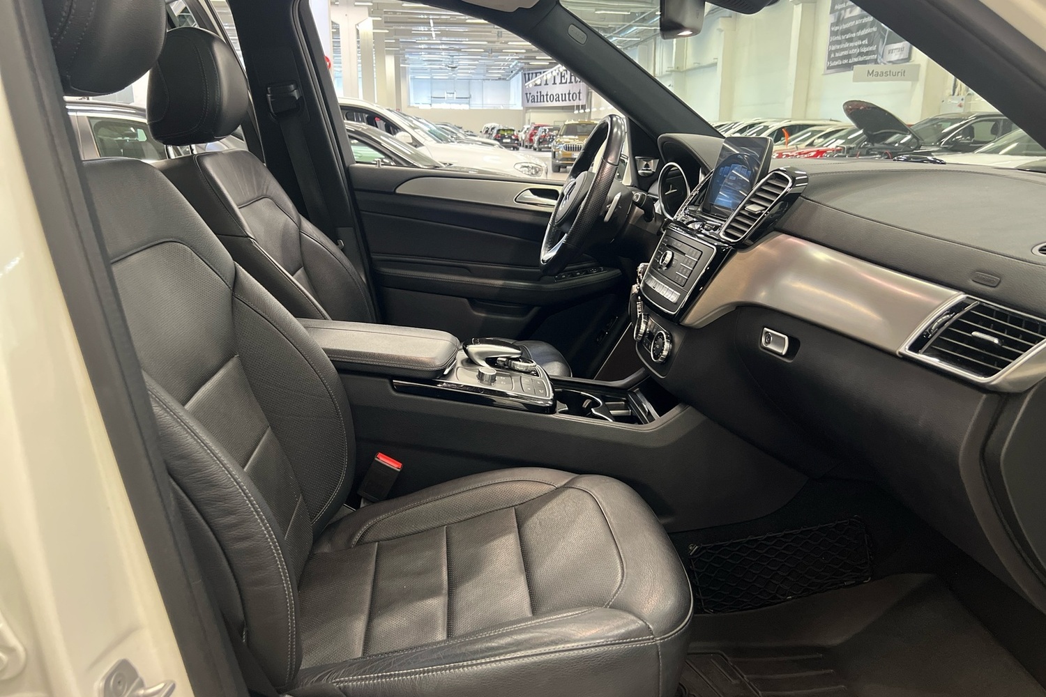 Mercedes-Benz GLS vaihtoauto