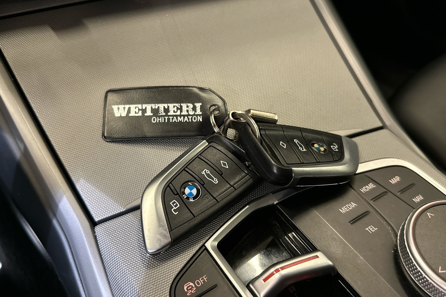 BMW 330 vaihtoauto