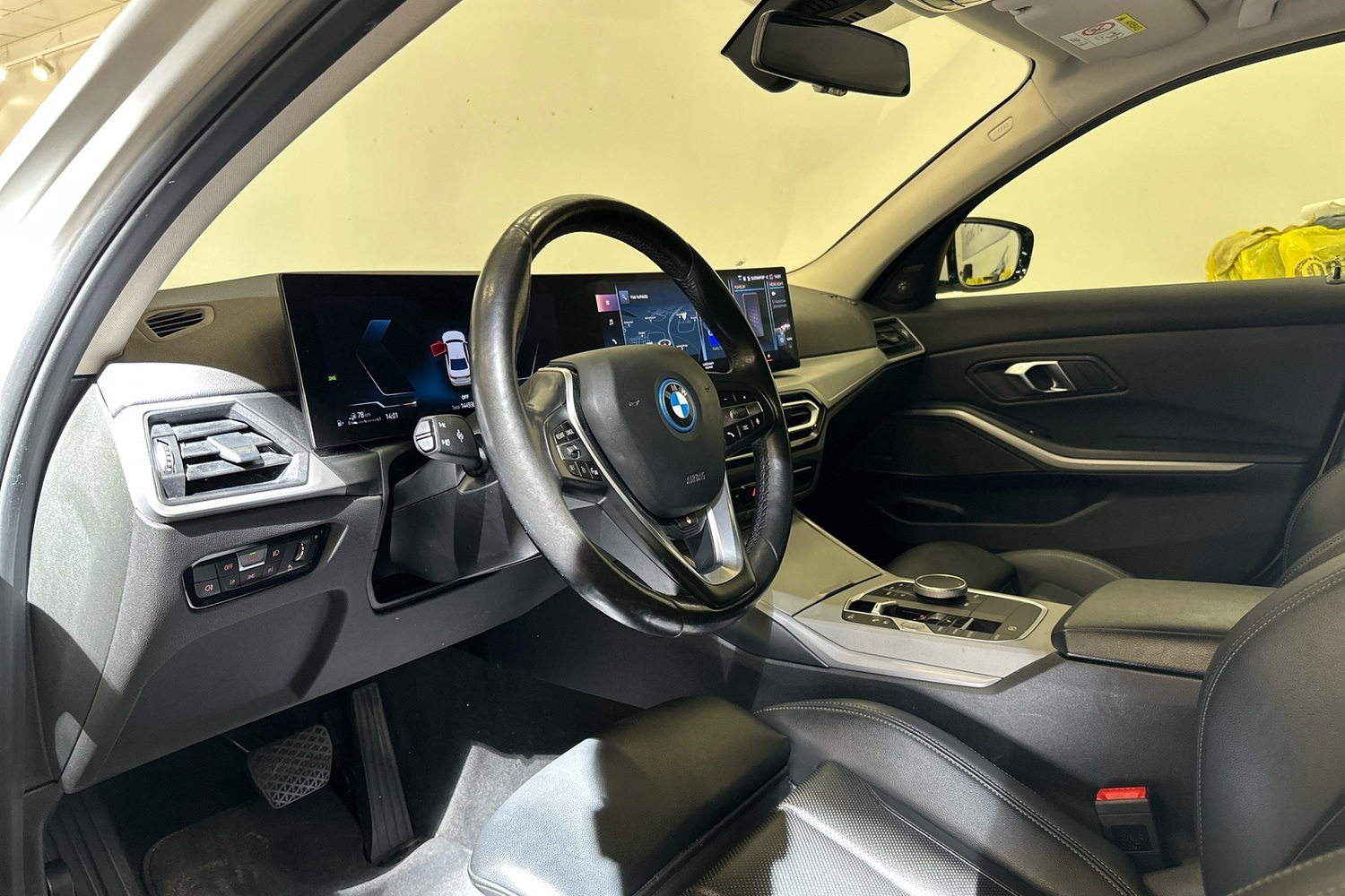 BMW 330 vaihtoauto