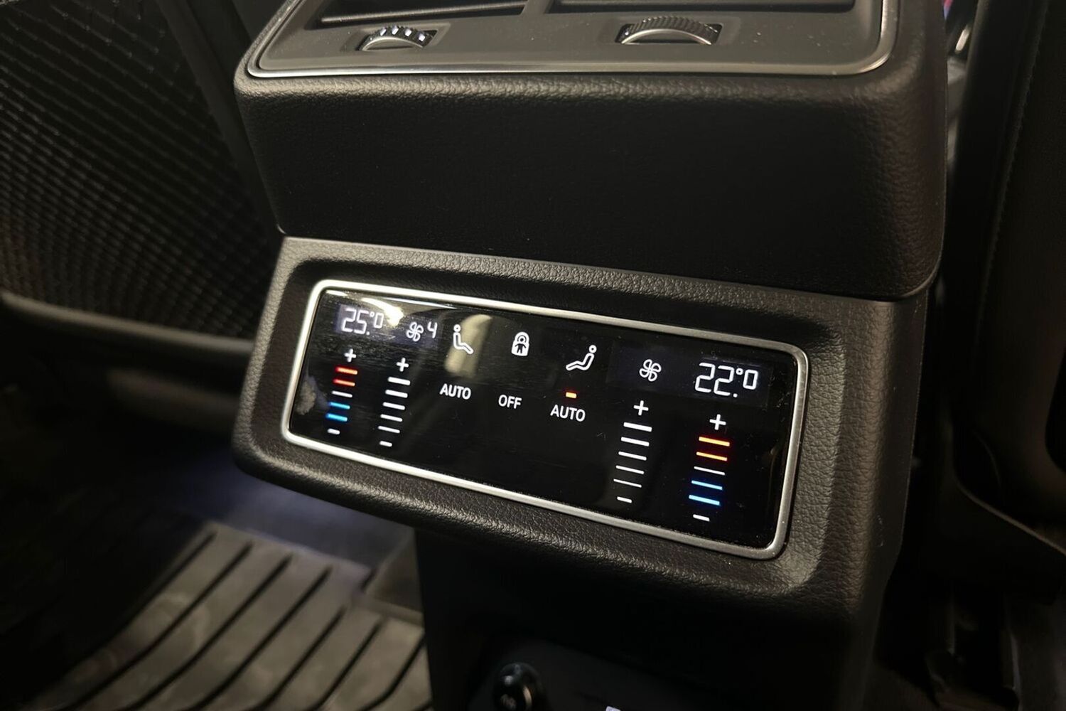 Audi Q8 e-tron vaihtoauto