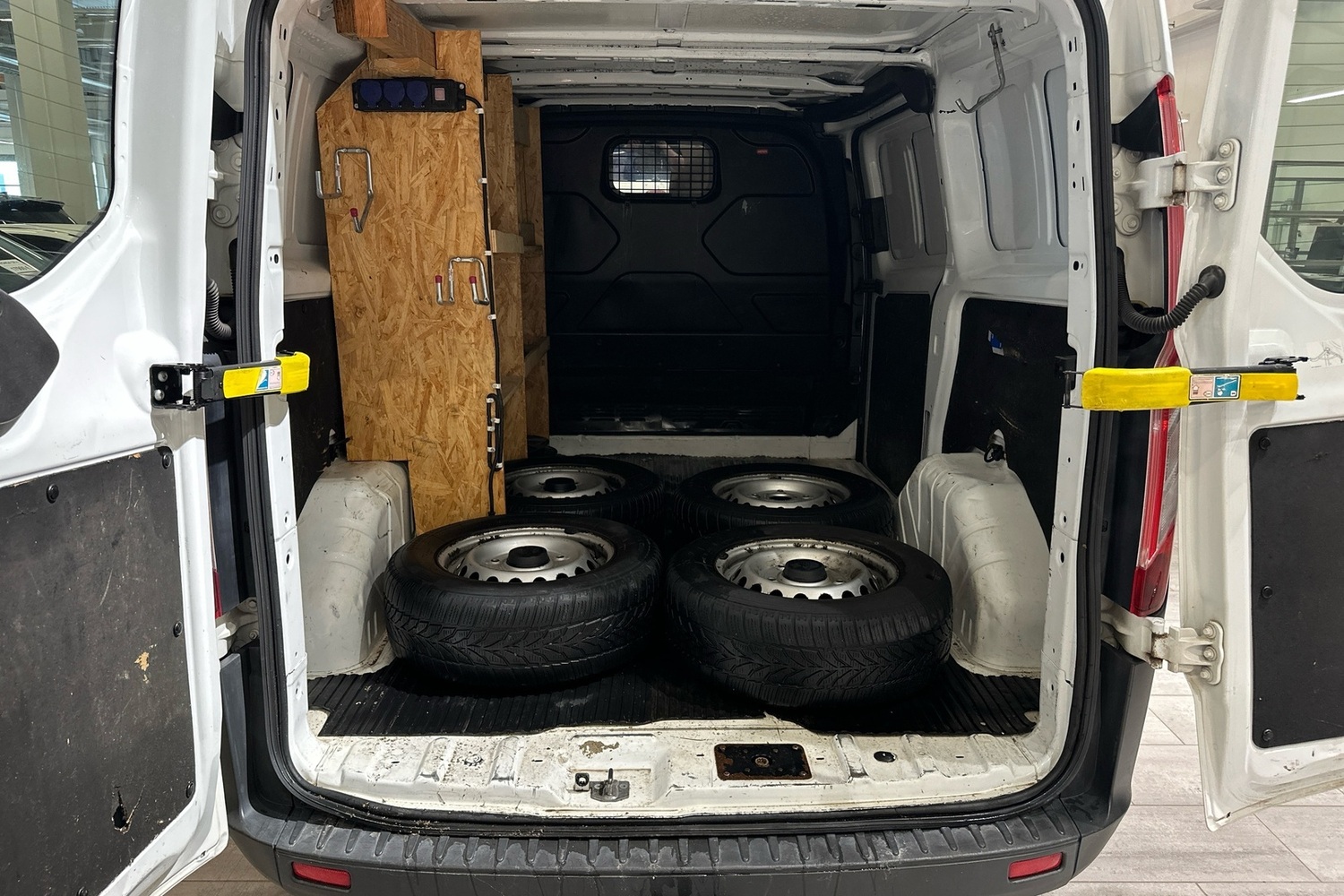 Ford Transit Custom vaihtoauto