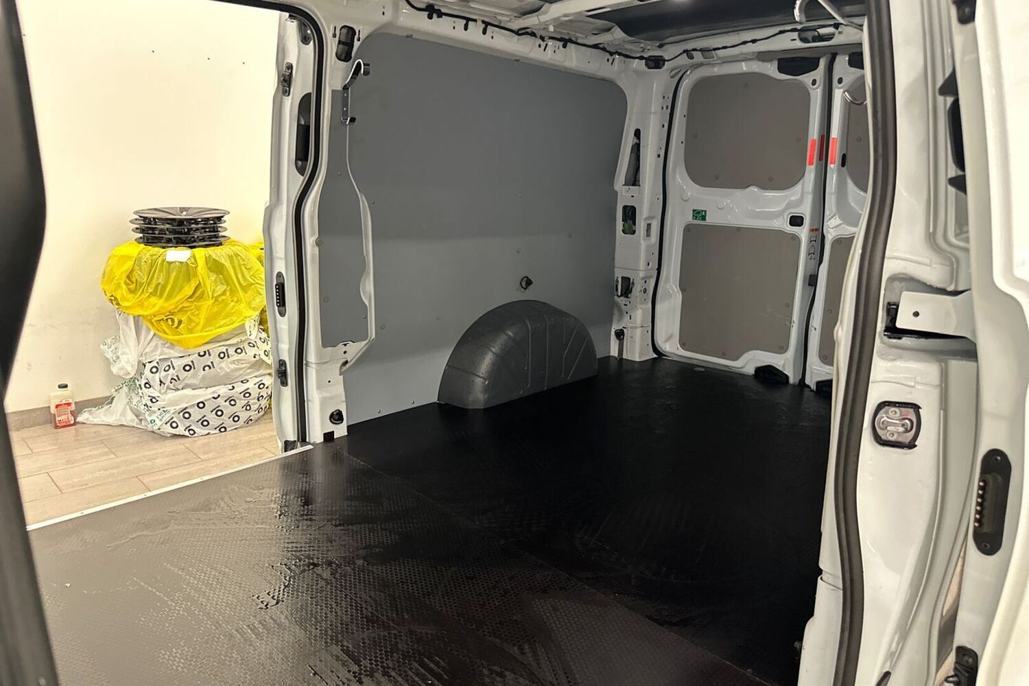 Ford Transit Custom vaihtoauto