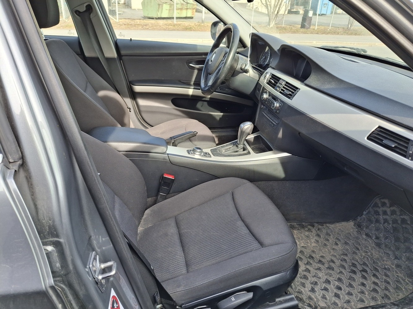 BMW 318 vaihtoauto