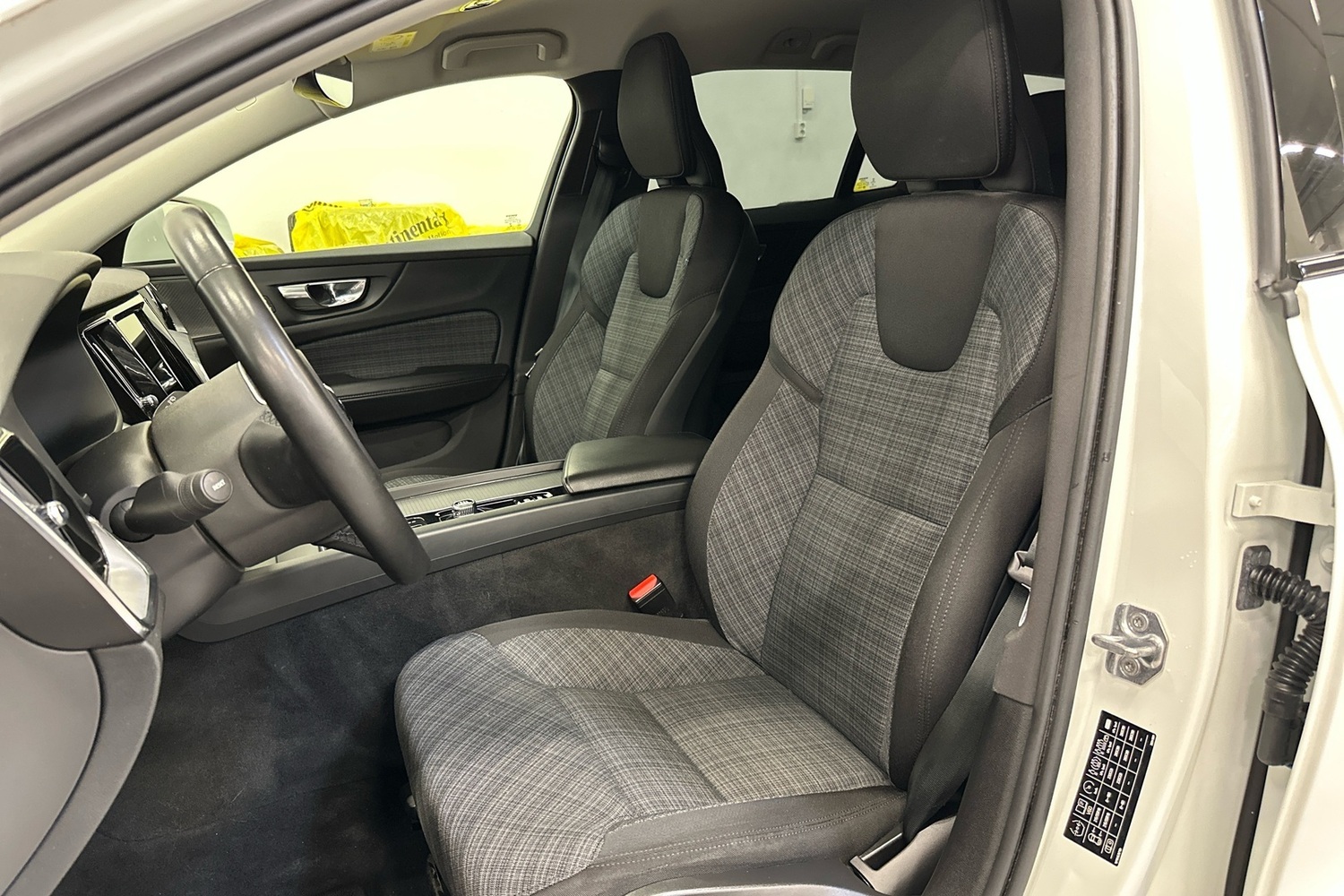 Volvo V60 Cross Country vaihtoauto