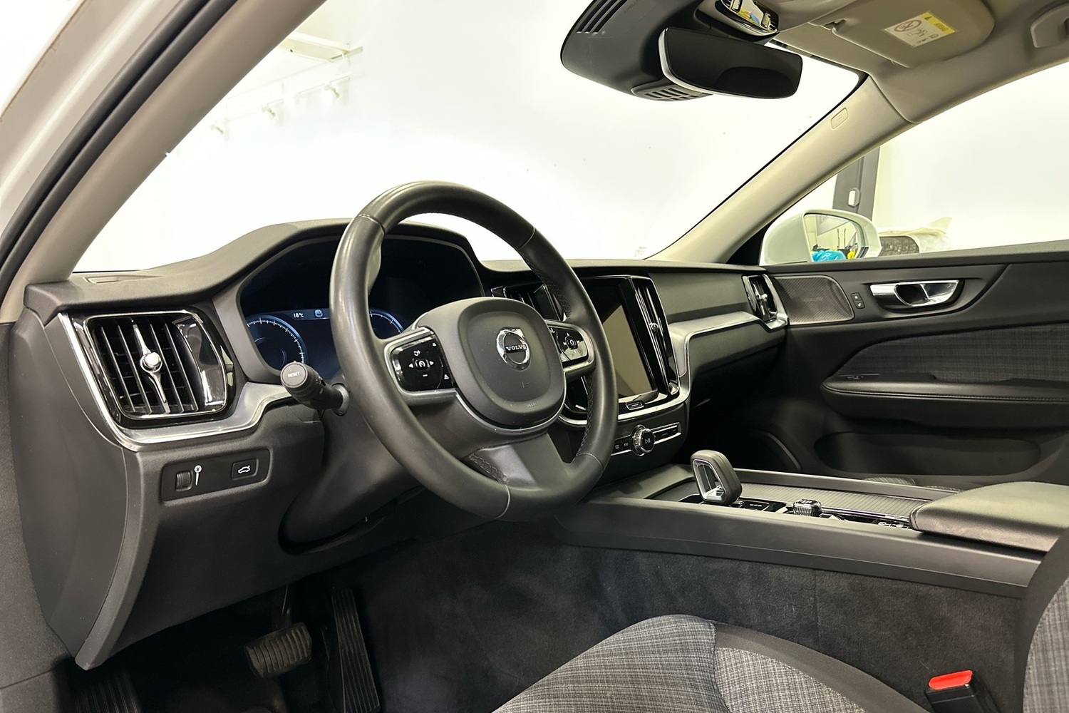 Volvo V60 Cross Country vaihtoauto