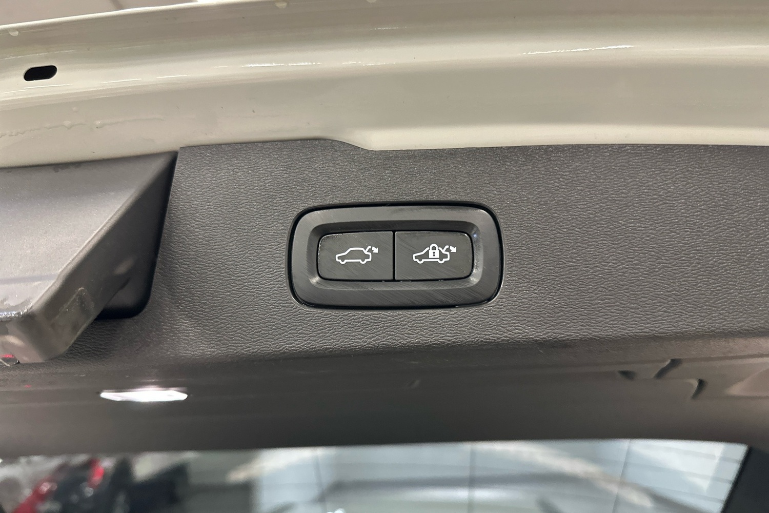 Volvo V60 Cross Country vaihtoauto