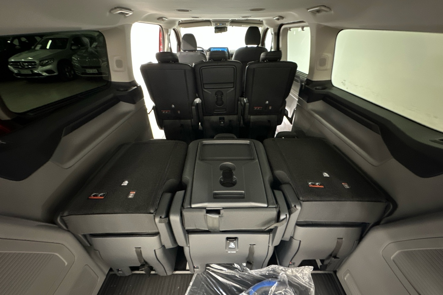 Ford Tourneo Custom vaihtoauto