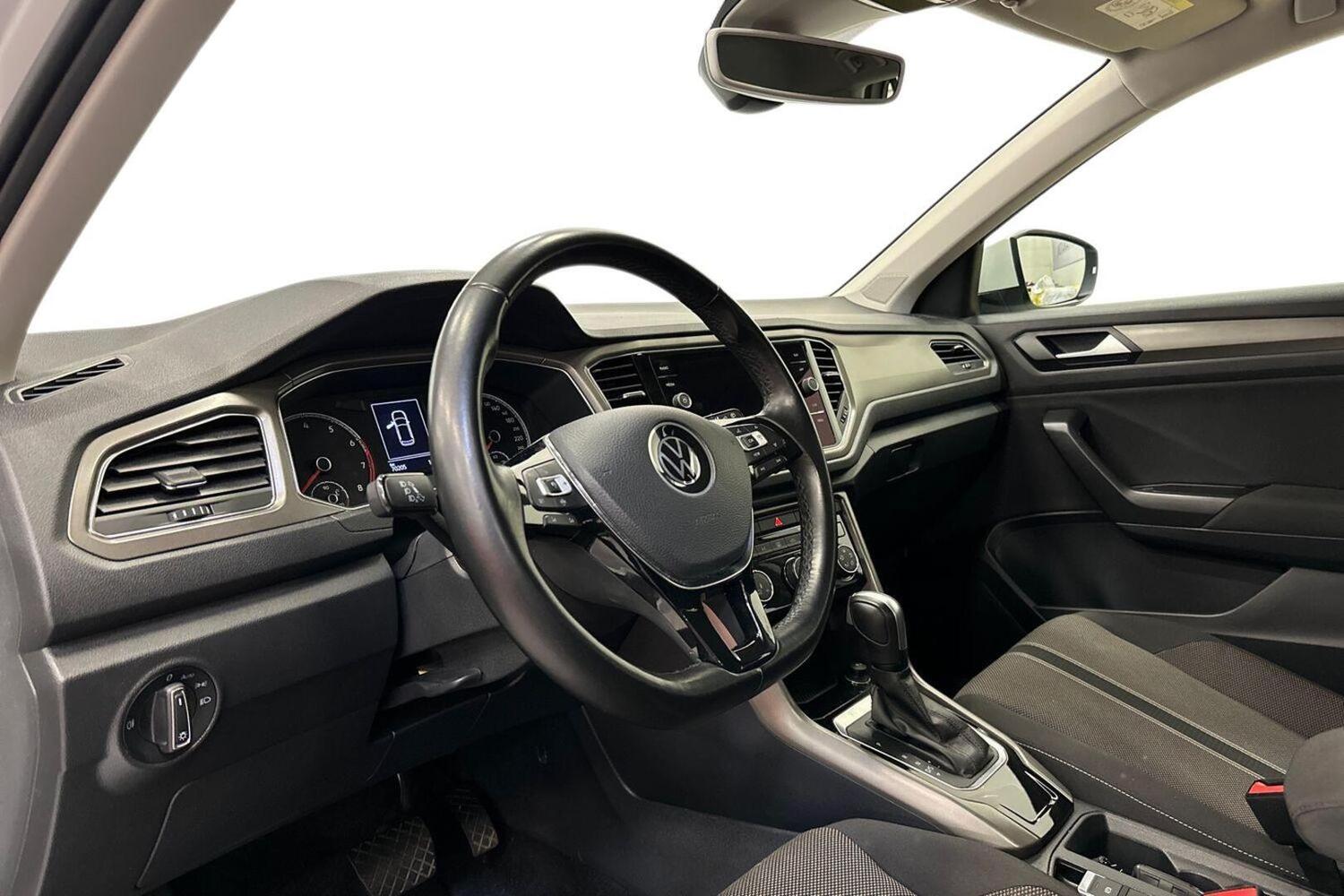 Volkswagen T-Roc vaihtoauto