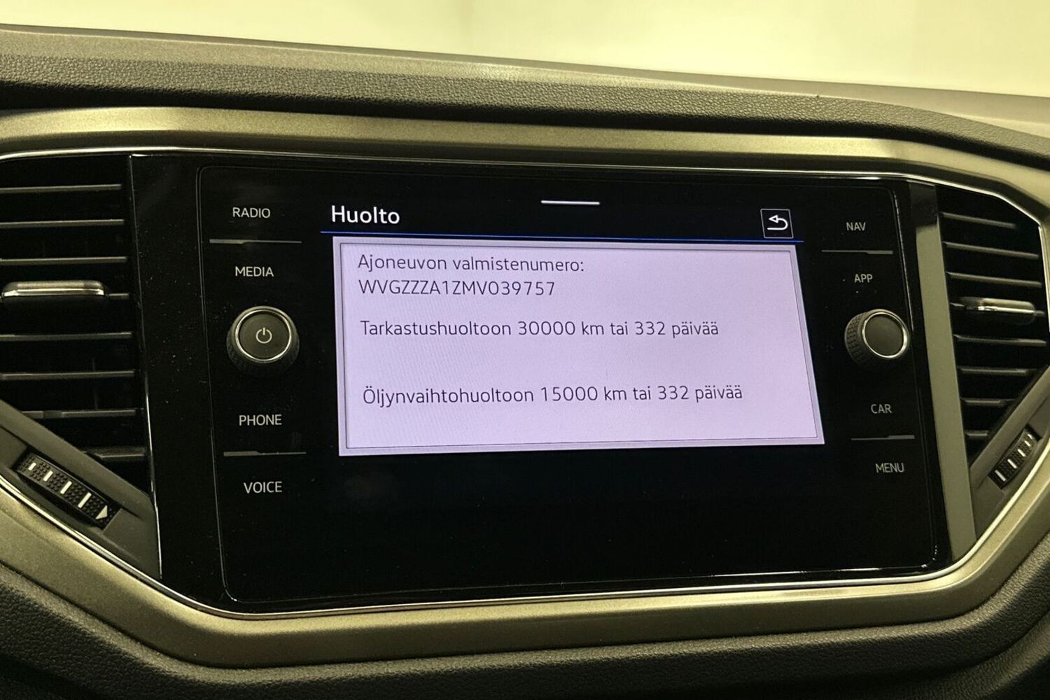 Volkswagen T-Roc vaihtoauto