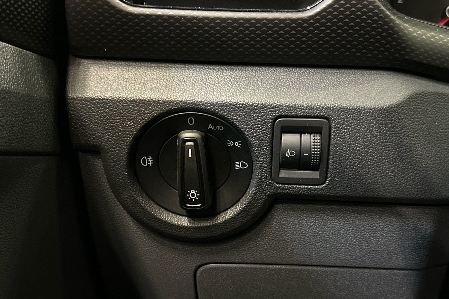 Volkswagen T-Cross vaihtoauto