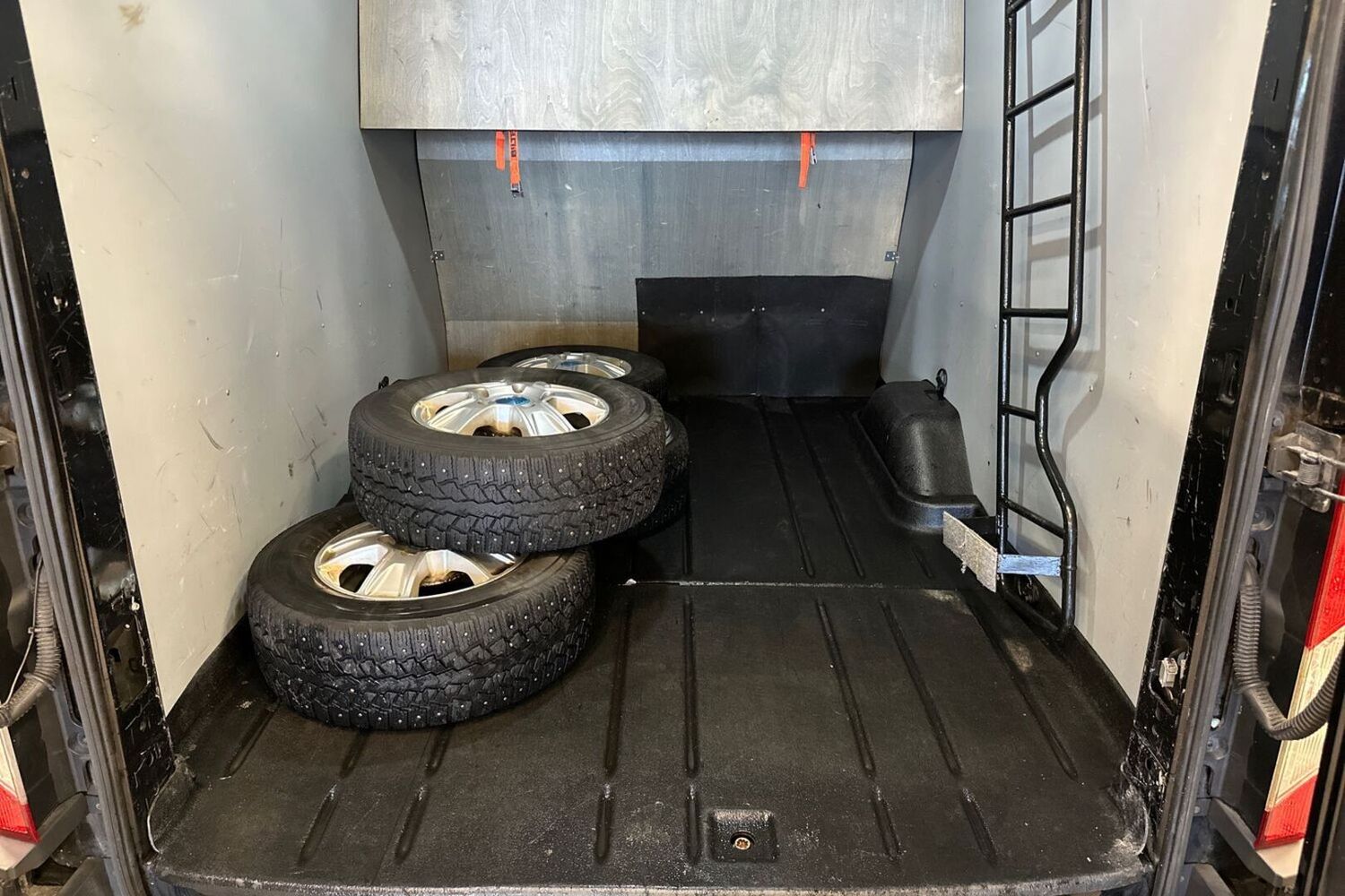 Ford Transit vaihtoauto