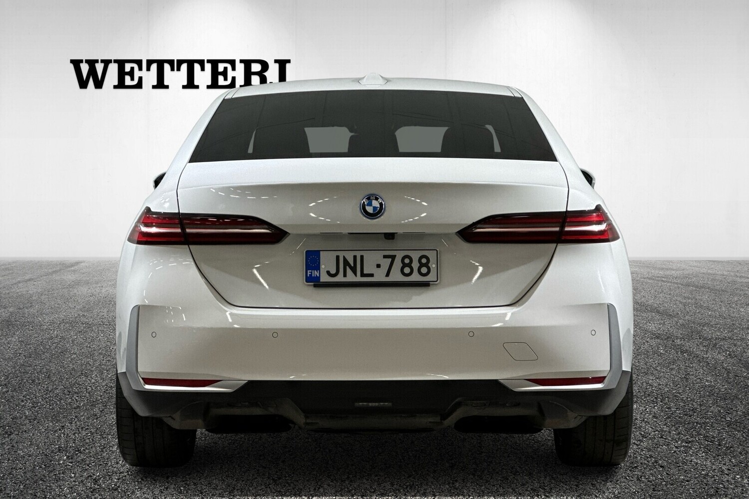 BMW i5 vaihtoauto