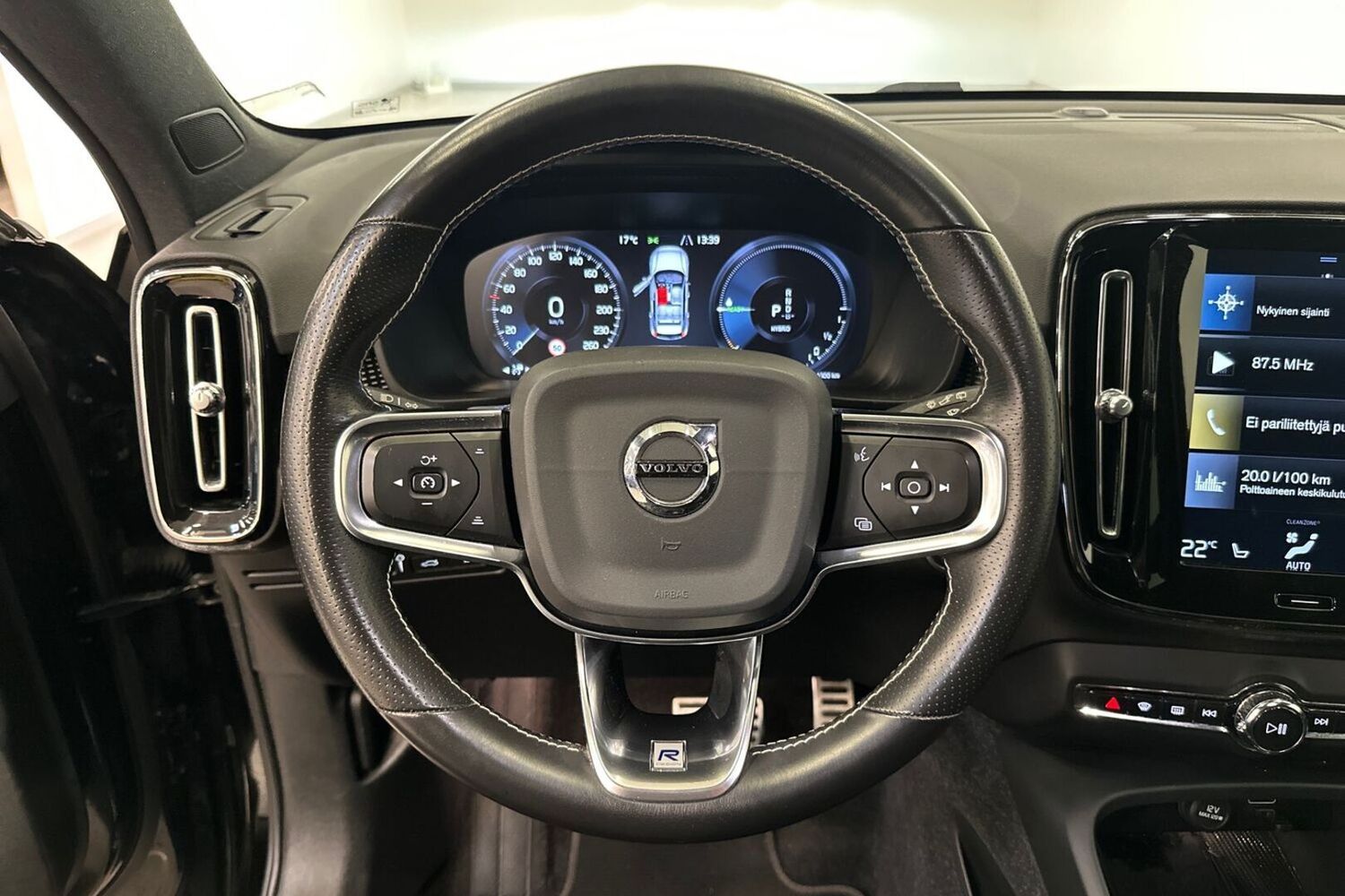 Volvo XC40 vaihtoauto