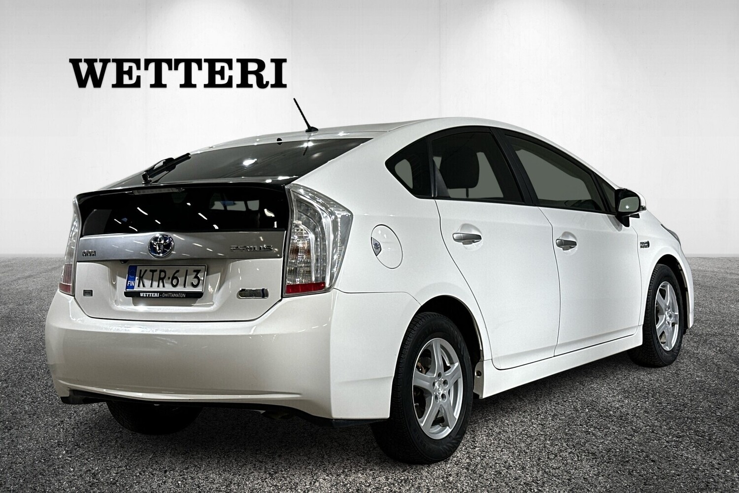 Toyota Prius Plug-in vaihtoauto