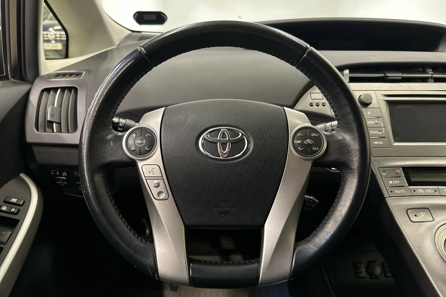 Toyota Prius Plug-in vaihtoauto