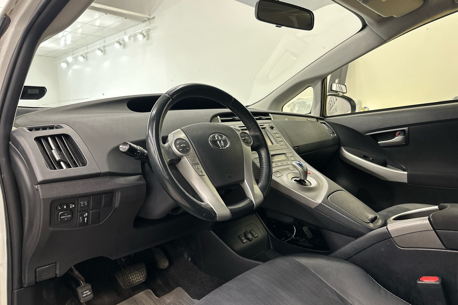 Toyota Prius Plug-in vaihtoauto