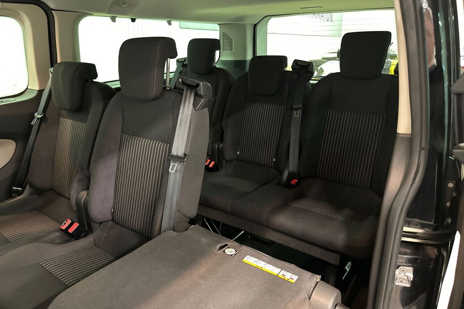 Ford Tourneo Custom vaihtoauto