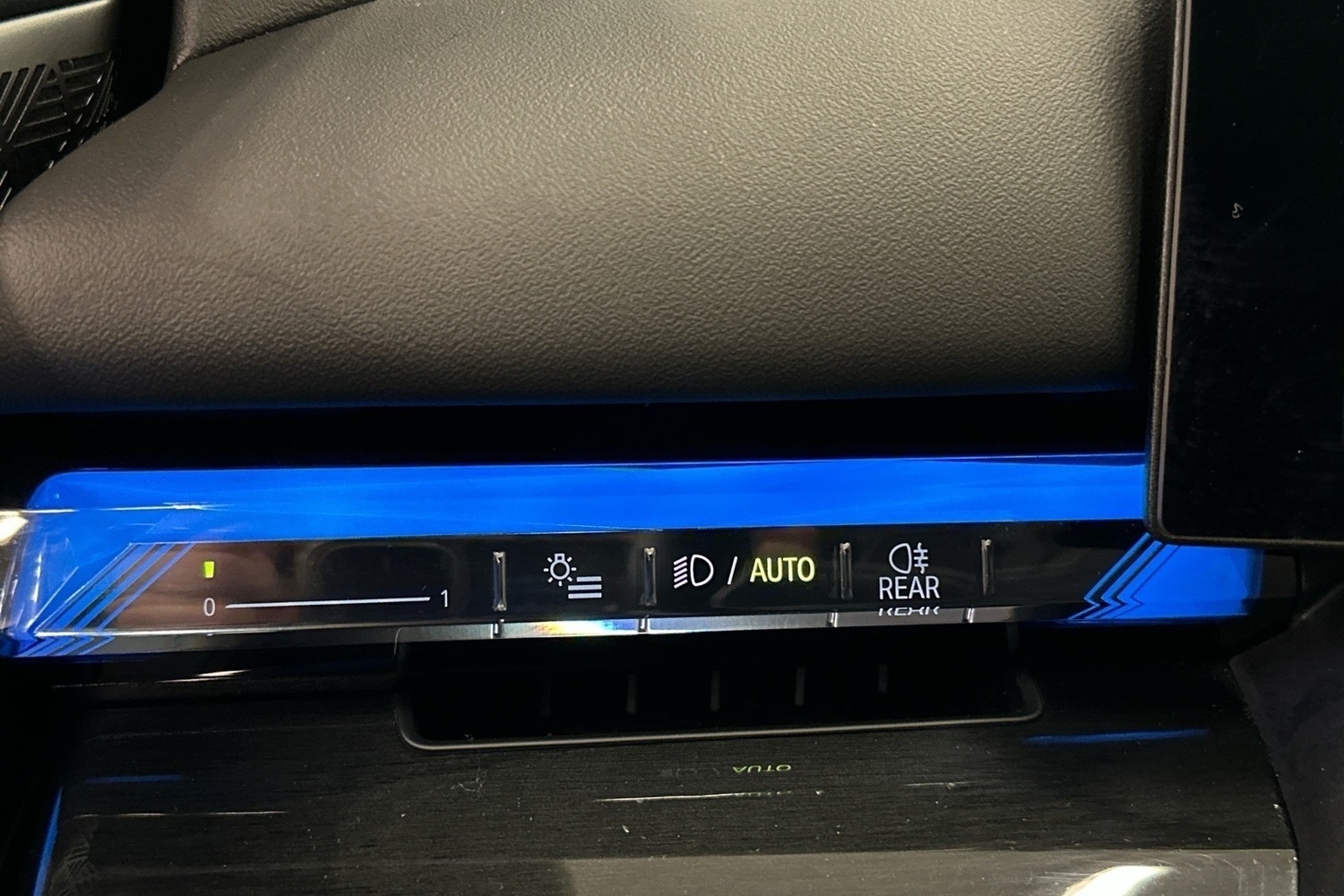 BMW i5 M60 vaihtoauto