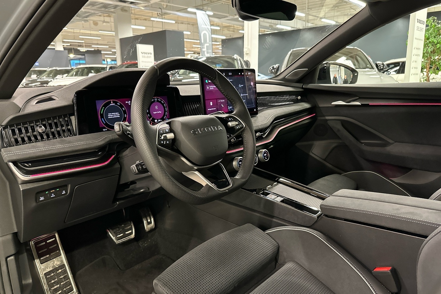 Skoda Superb vaihtoauto