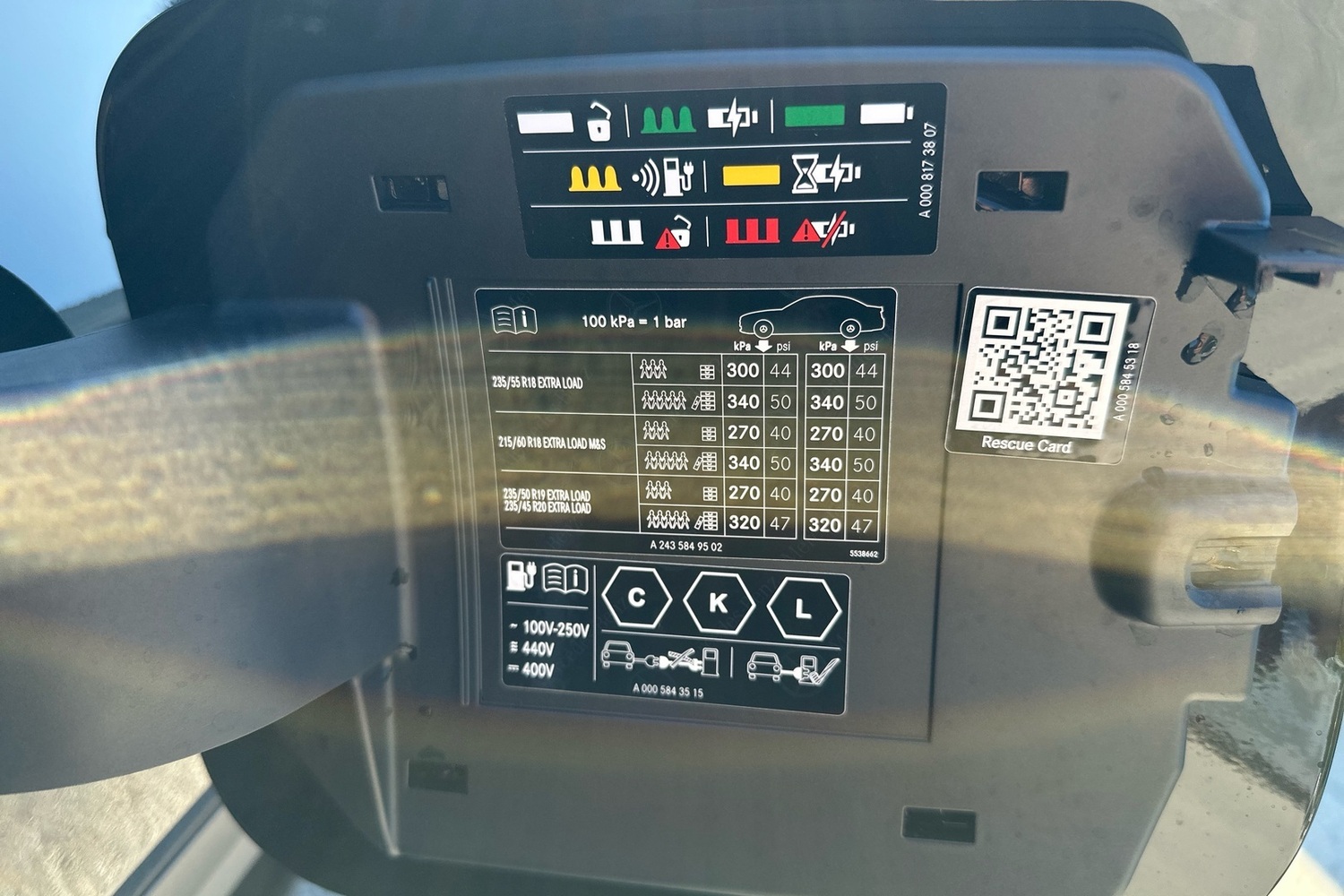 Mercedes-Benz EQB vaihtoauto