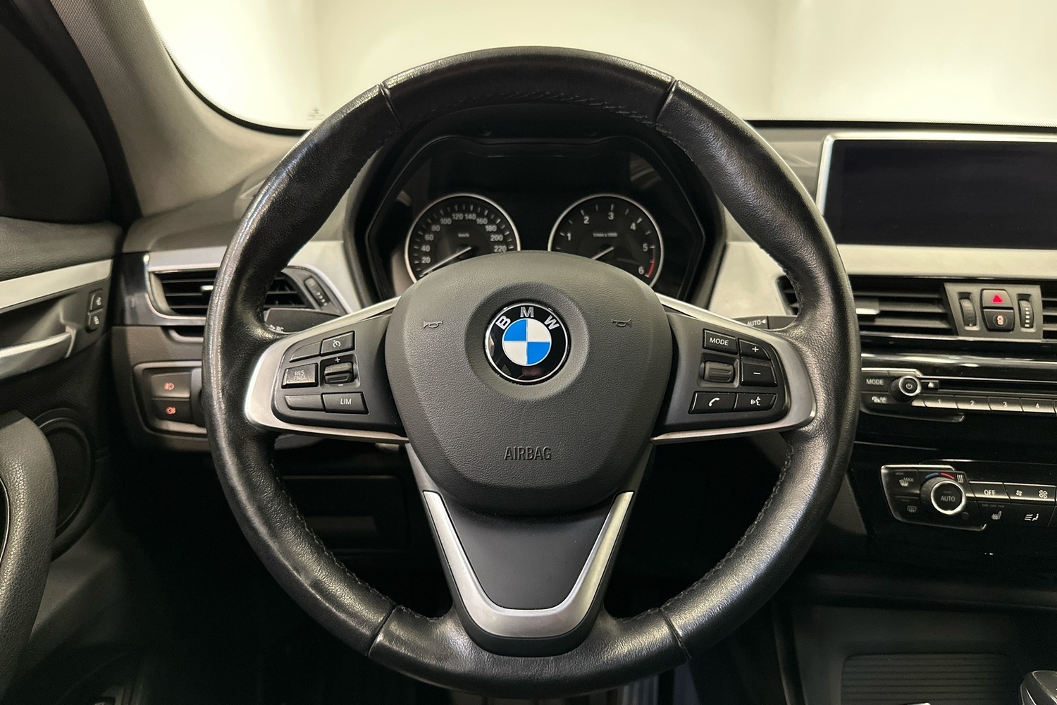 BMW X1 vaihtoauto