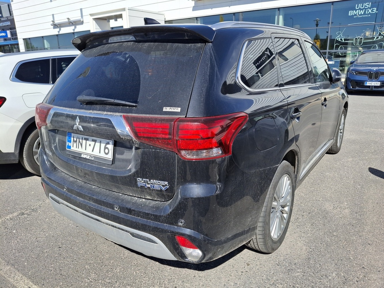Mitsubishi Outlander PHEV vaihtoauto