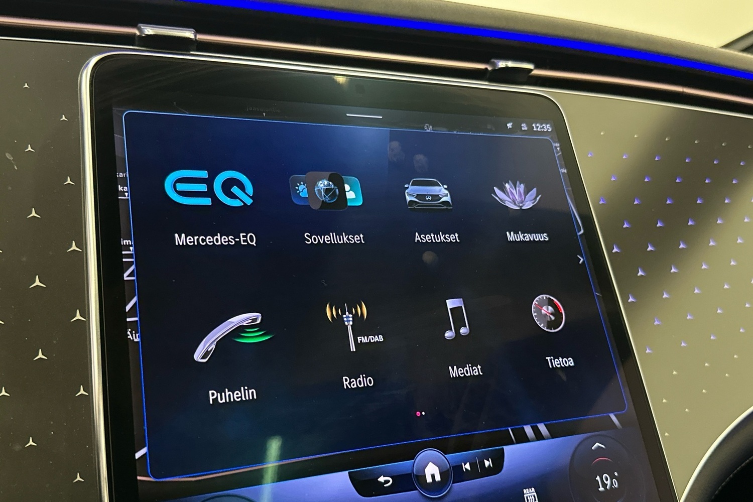 Mercedes-Benz EQE vaihtoauto