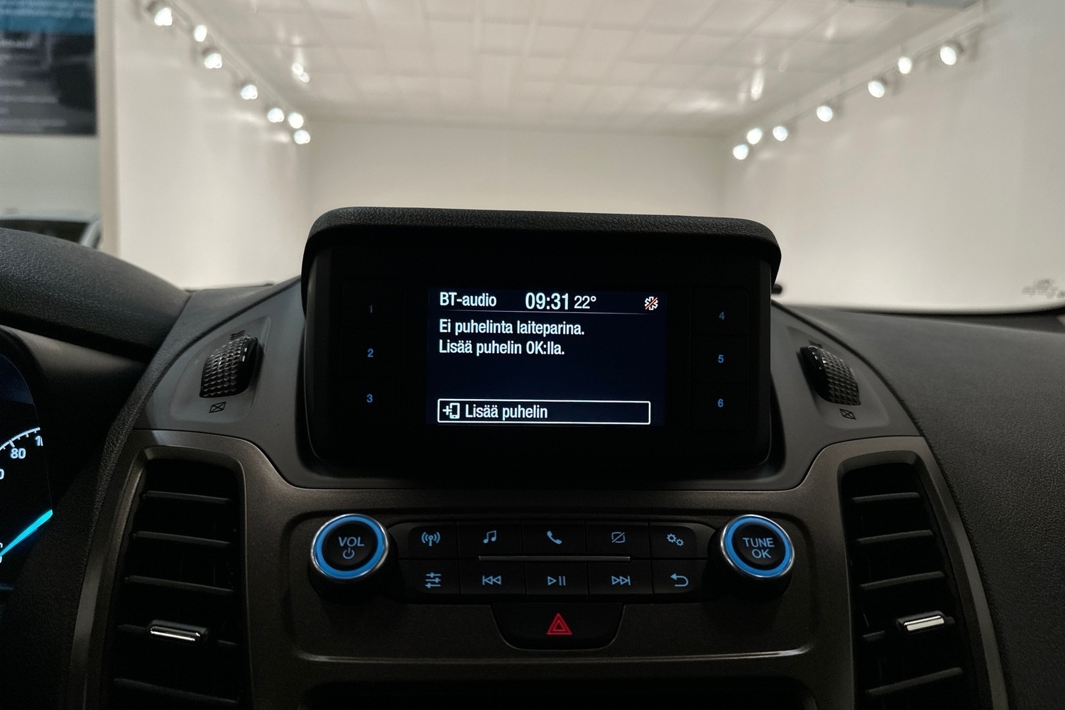 Ford Transit Connect vaihtoauto