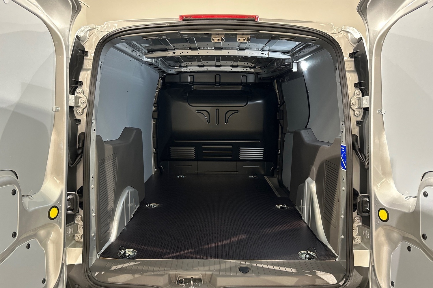 Ford Transit Connect vaihtoauto