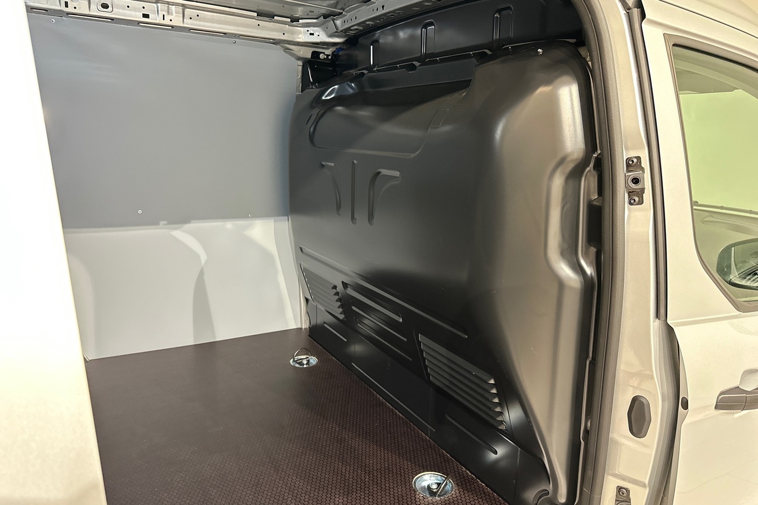 Ford Transit Connect vaihtoauto