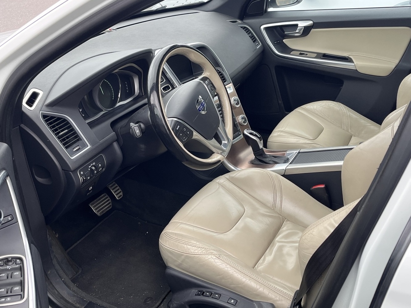 Volvo XC60 vaihtoauto