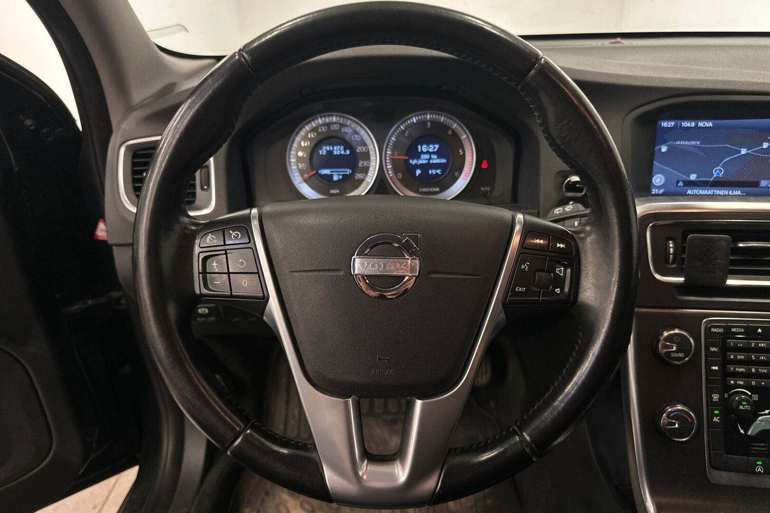 Volvo V60 vaihtoauto
