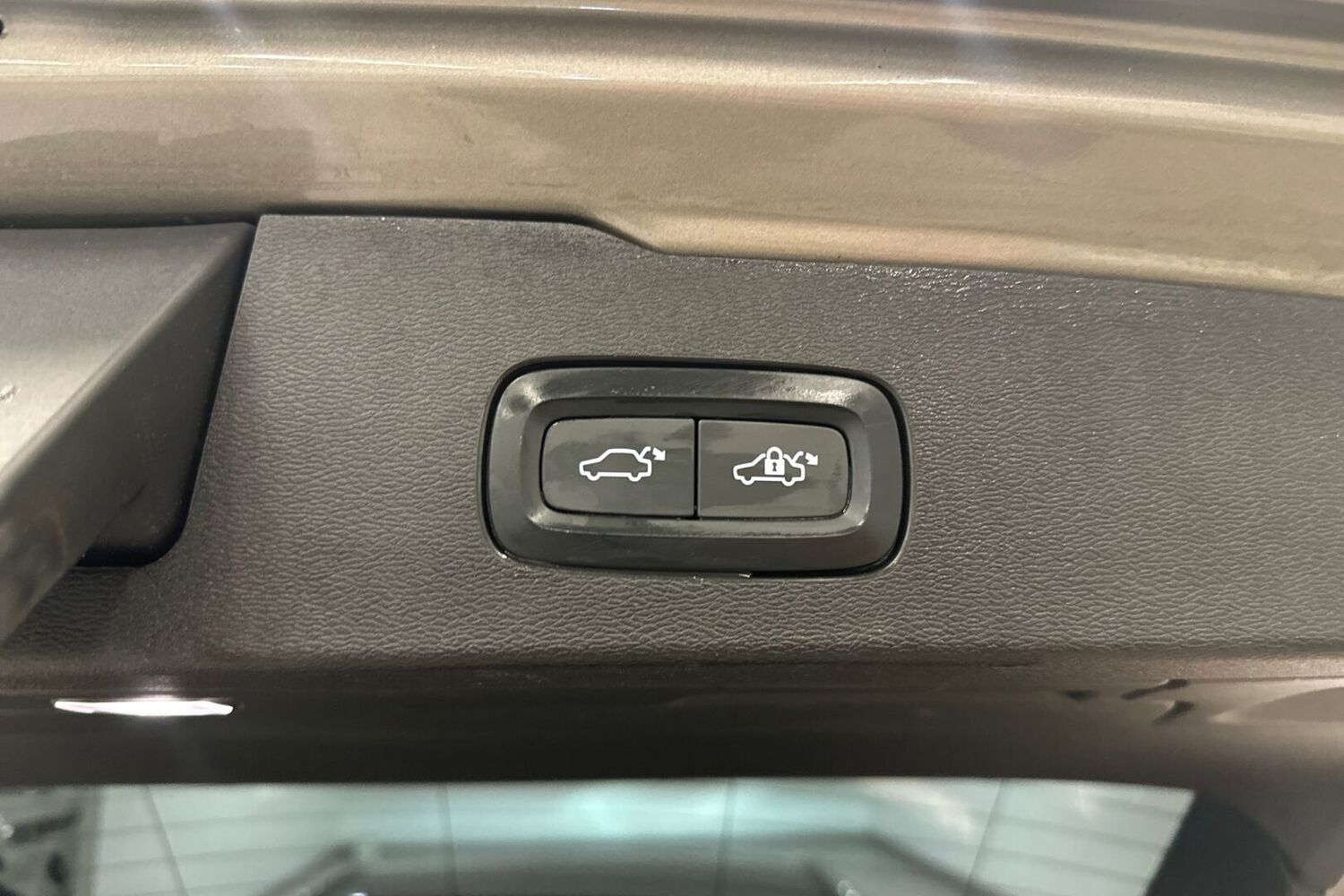 Volvo V60 Cross Country vaihtoauto