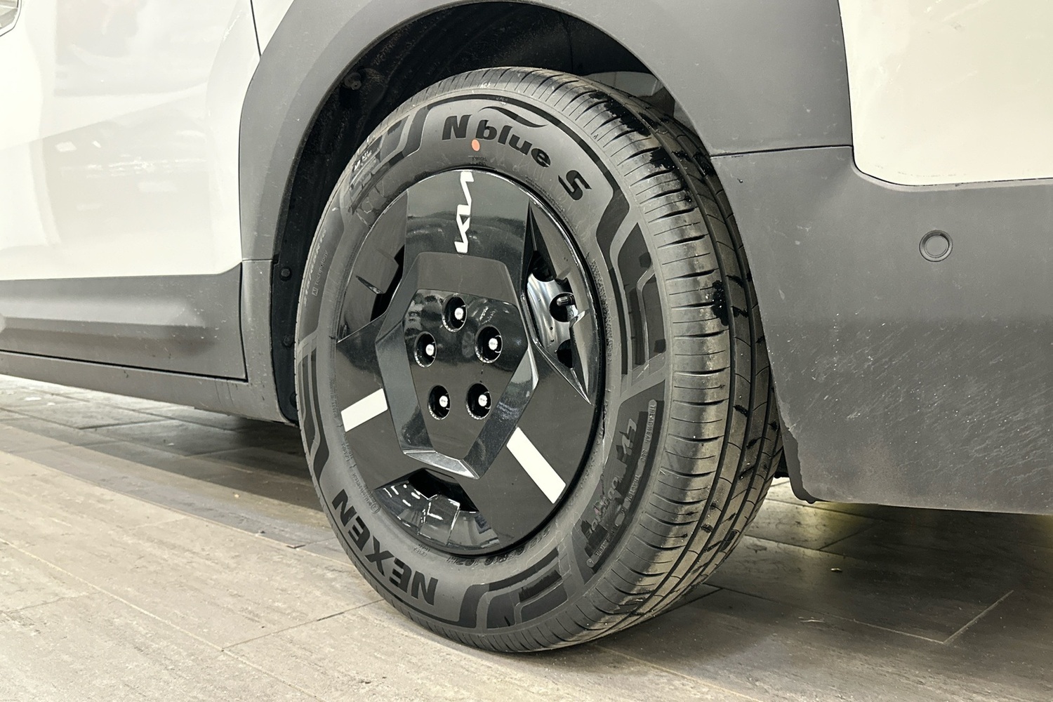 Kia PV5 Cargo vaihtoauto